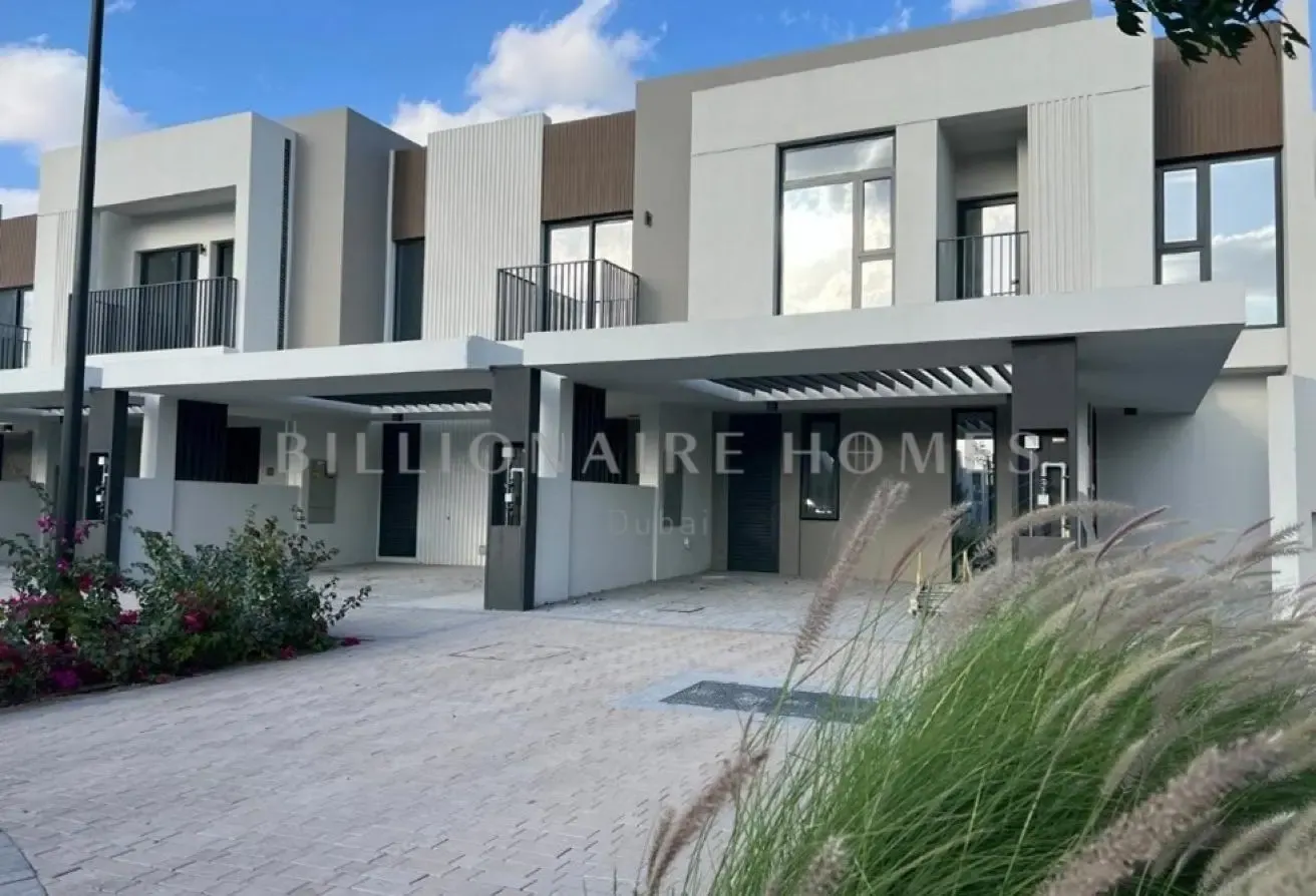 Corner Unit | Large Plot | Close to Amenities