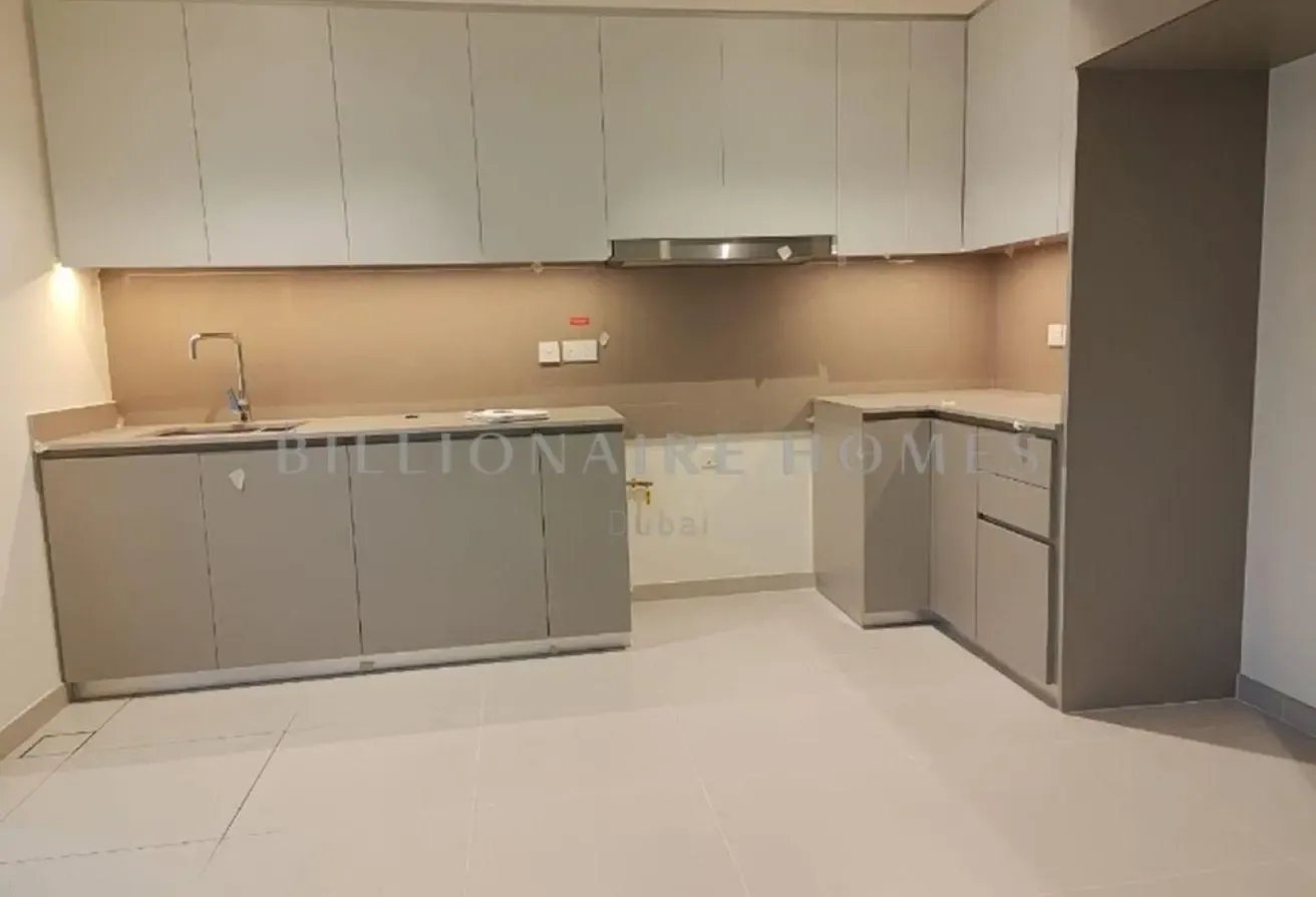Corner Unit | Large Plot | Close to Amenities