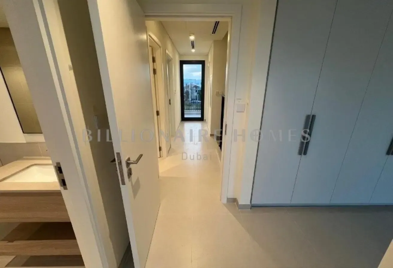 Corner Unit | Large Plot | Close to Amenities