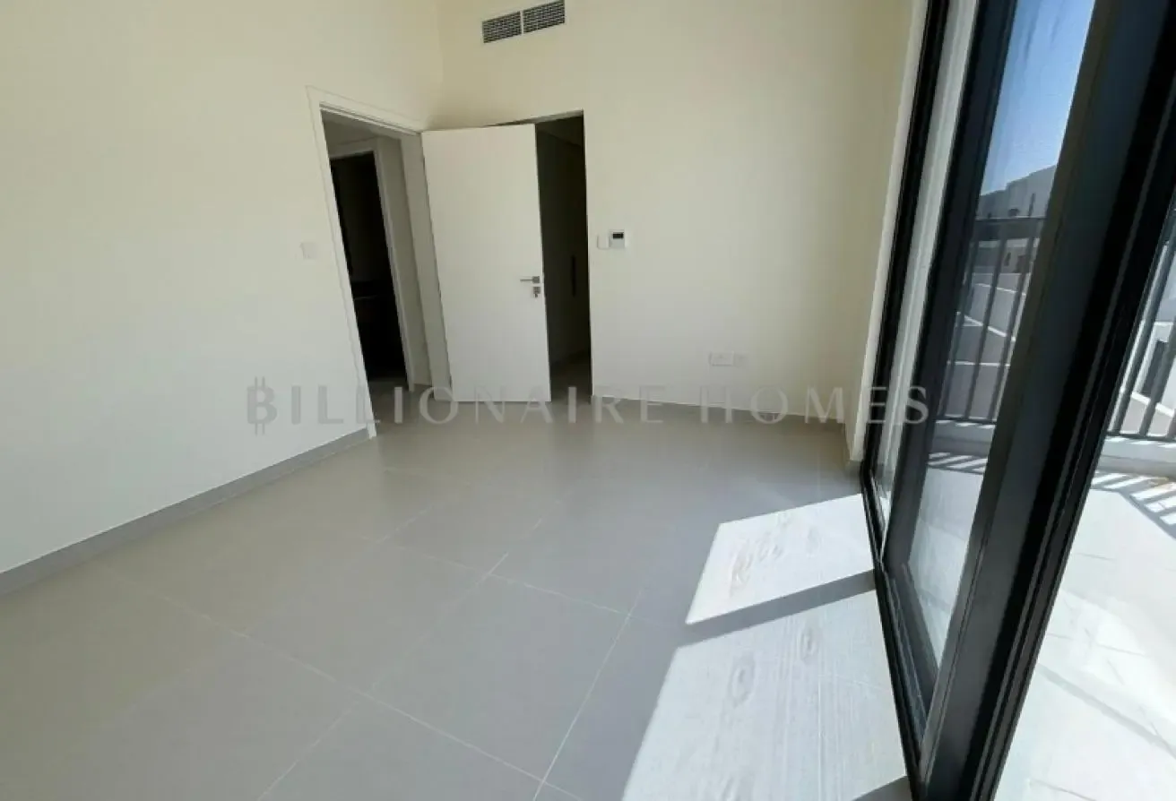 Single Row | Prime Location | Vacant