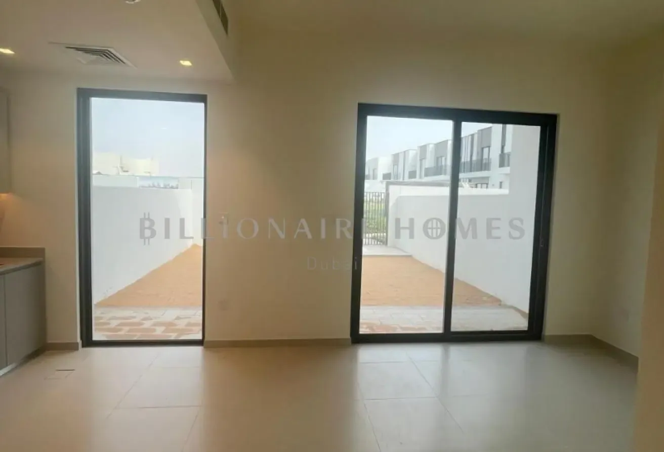 Single Row | Prime Location | Vacant