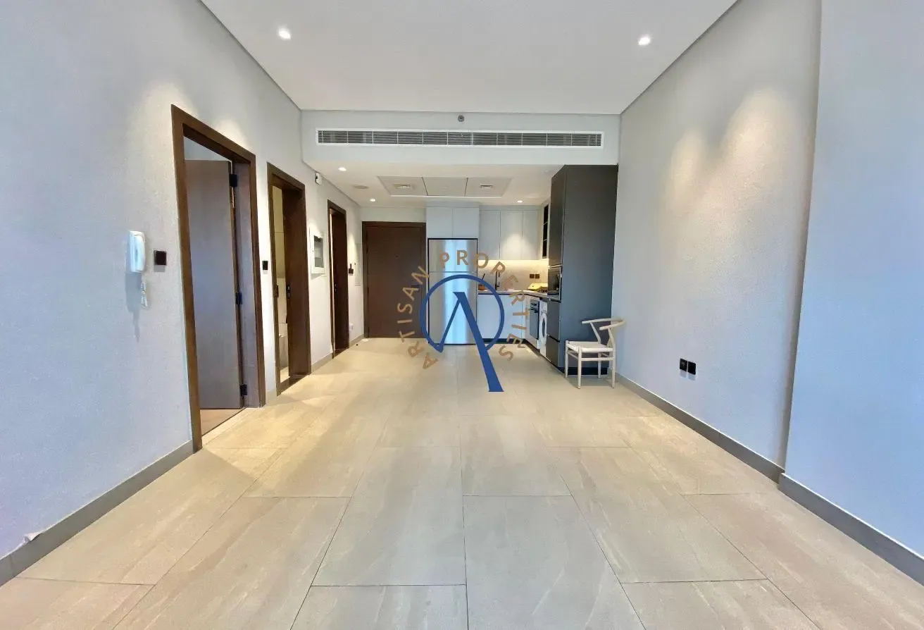 HOME AUTOMATION | SPACIOUS APARTMENT | VACANT