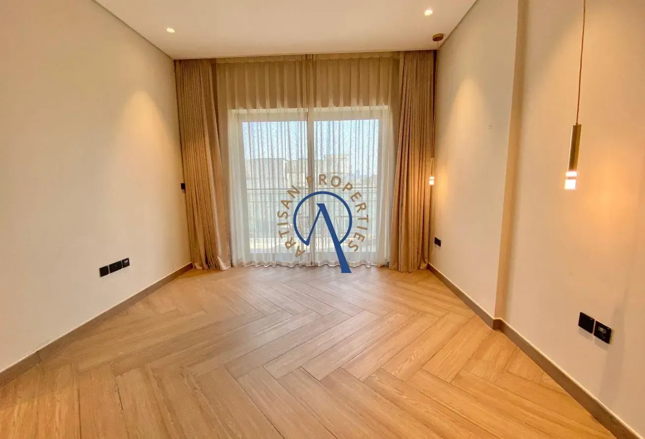 HOME AUTOMATION | SPACIOUS APARTMENT | VACANT