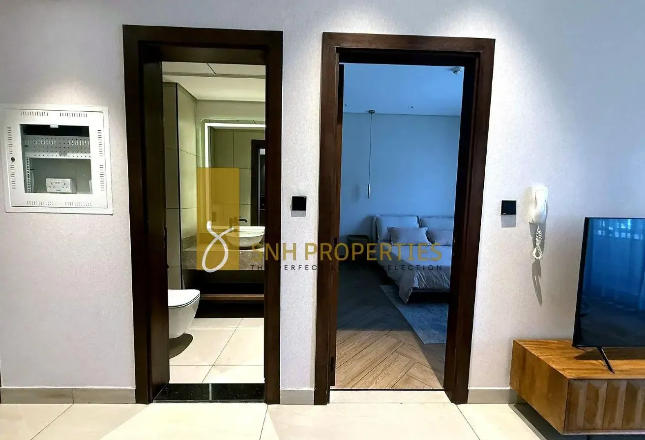 FULLY FURNISHED | PRIME LOCATION |LUXURY AMENITIES