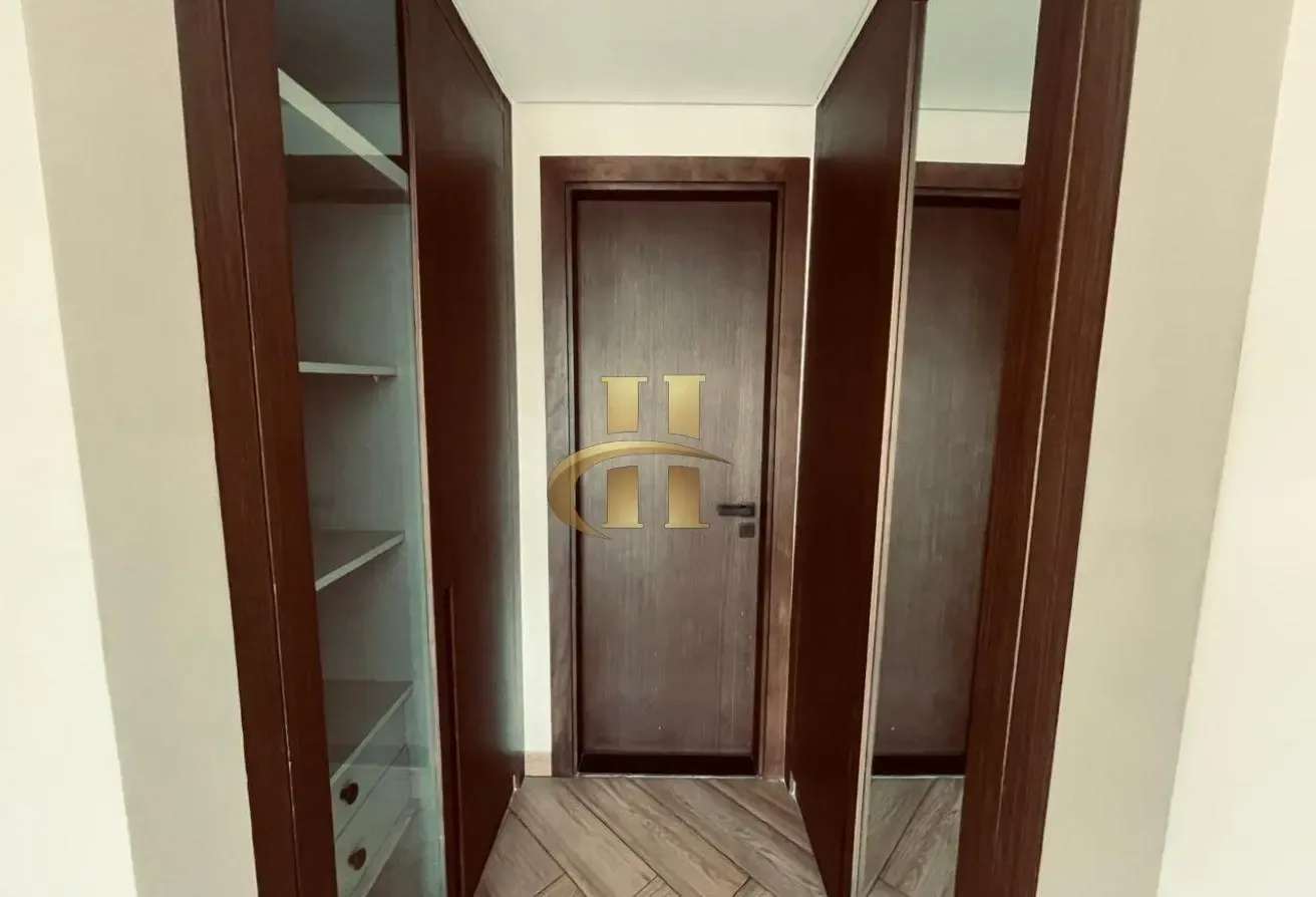 High Quality | Ready To Move | Prime Location