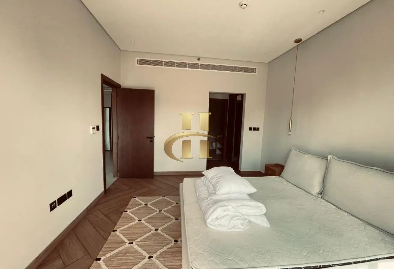 High Quality | Ready To Move | Prime Location