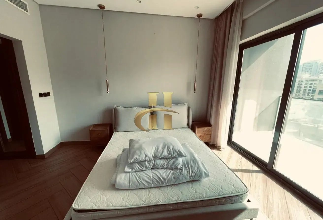 High Quality | Ready To Move | Prime Location