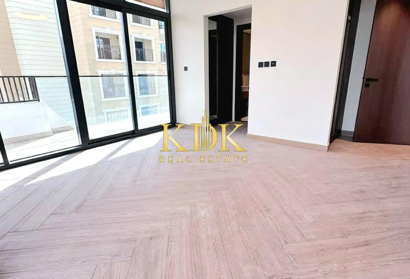 Spacious 2 BR | Great View | Prime Location