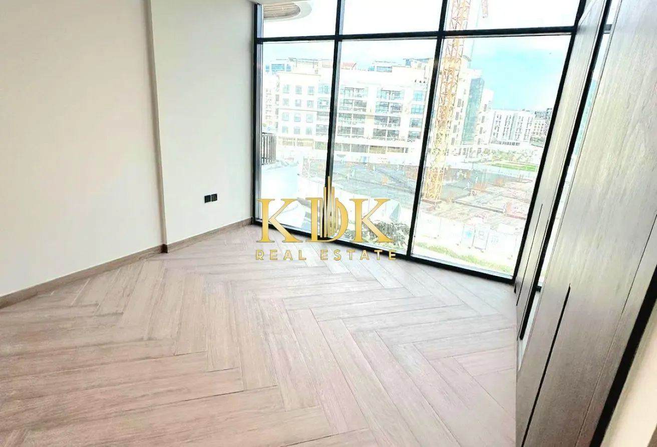 Spacious 2 BR | Great View | Prime Location