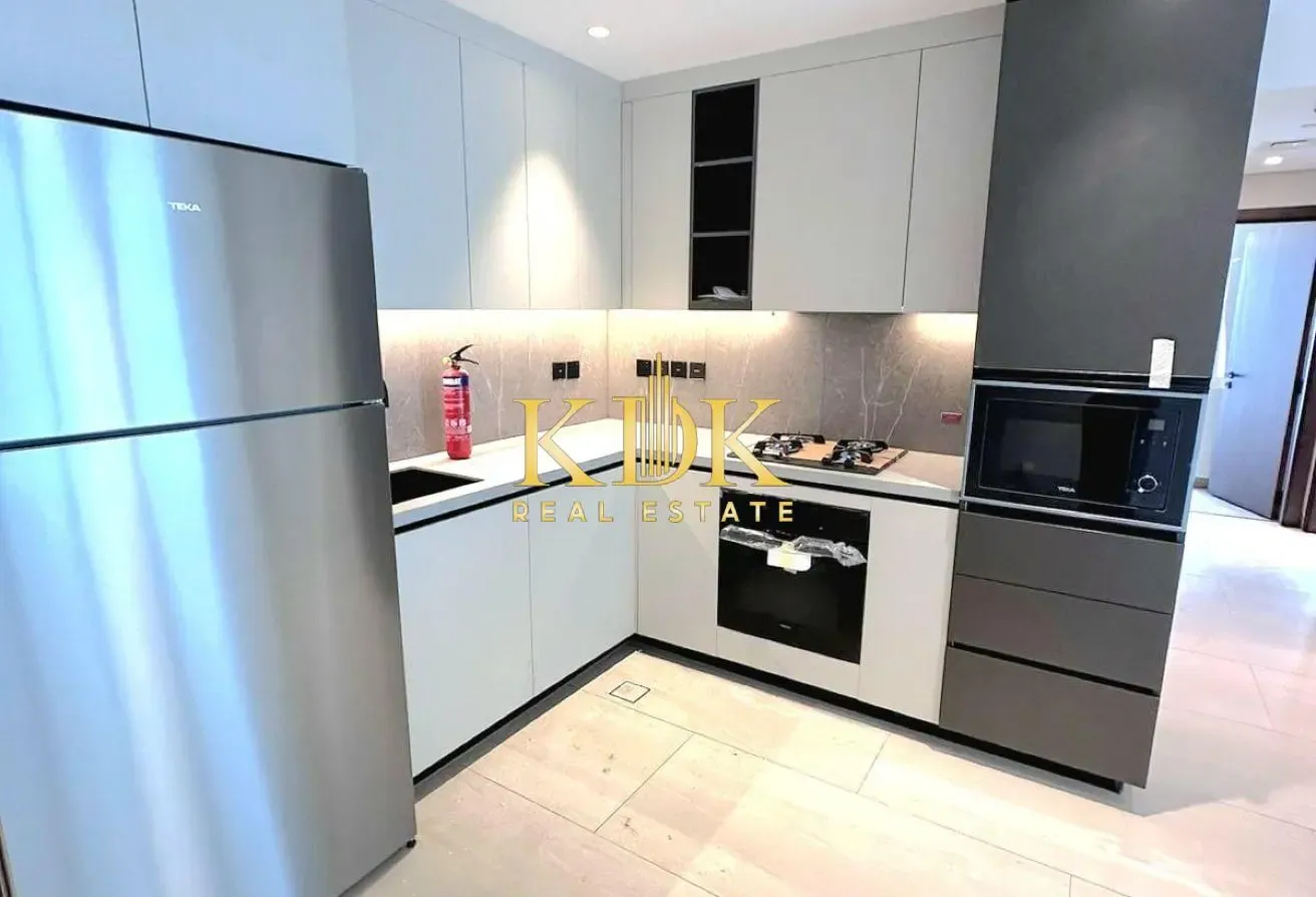 Spacious 2 BR | Great View | Prime Location
