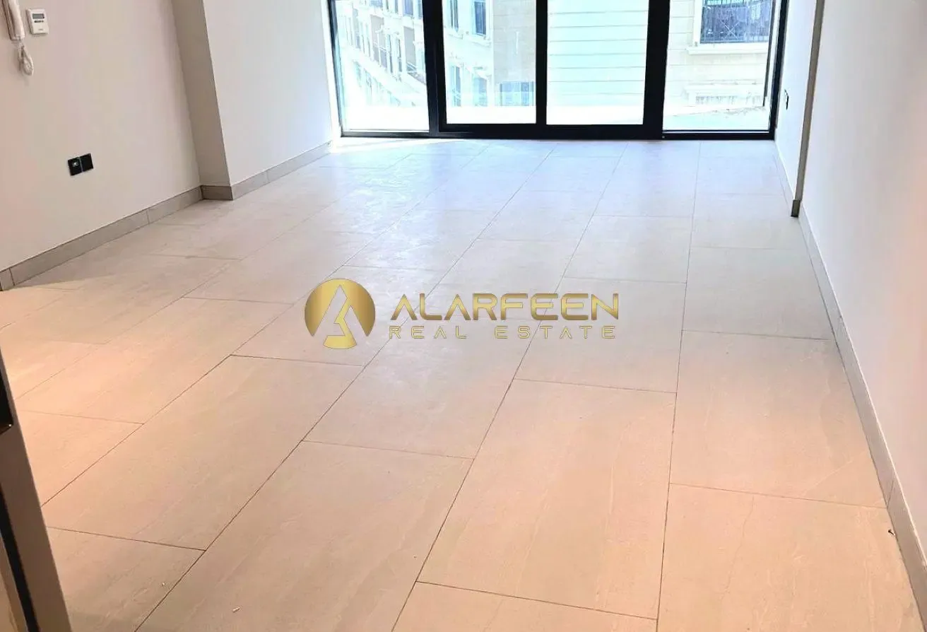 Elegant 2 BR + Store | Prime Location | Book Now
