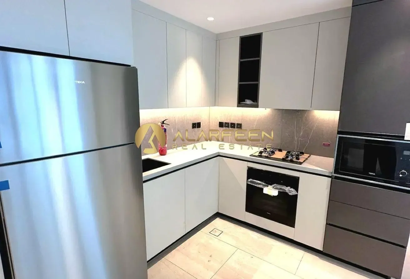 Elegant 2 BR + Store | Prime Location | Book Now
