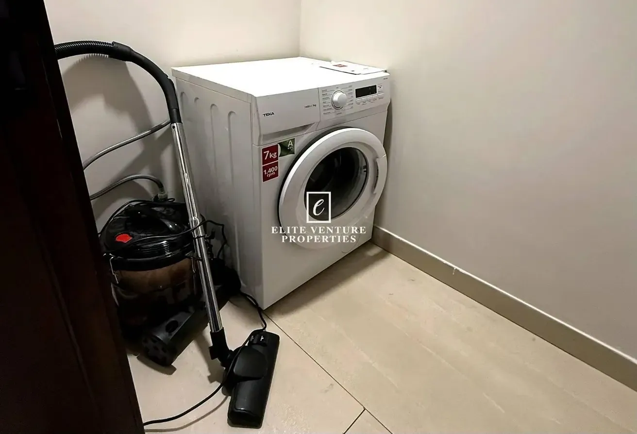 FULLY FURNISHED | SPACIOUS LAYOUT | HIGH FLOOR