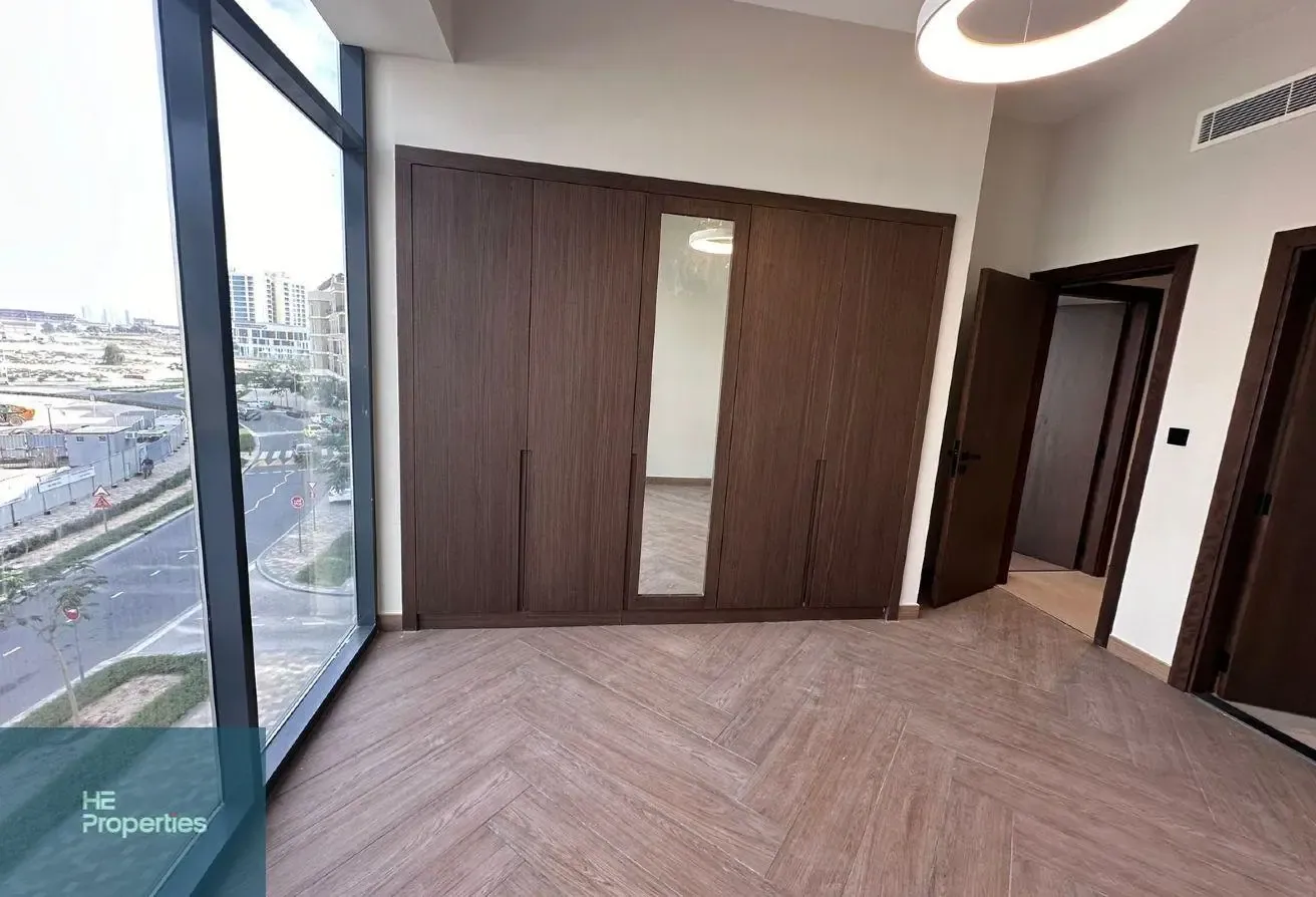 PRIME LOCATION | KITCHEN APPLIANCES | CHILLER FREE