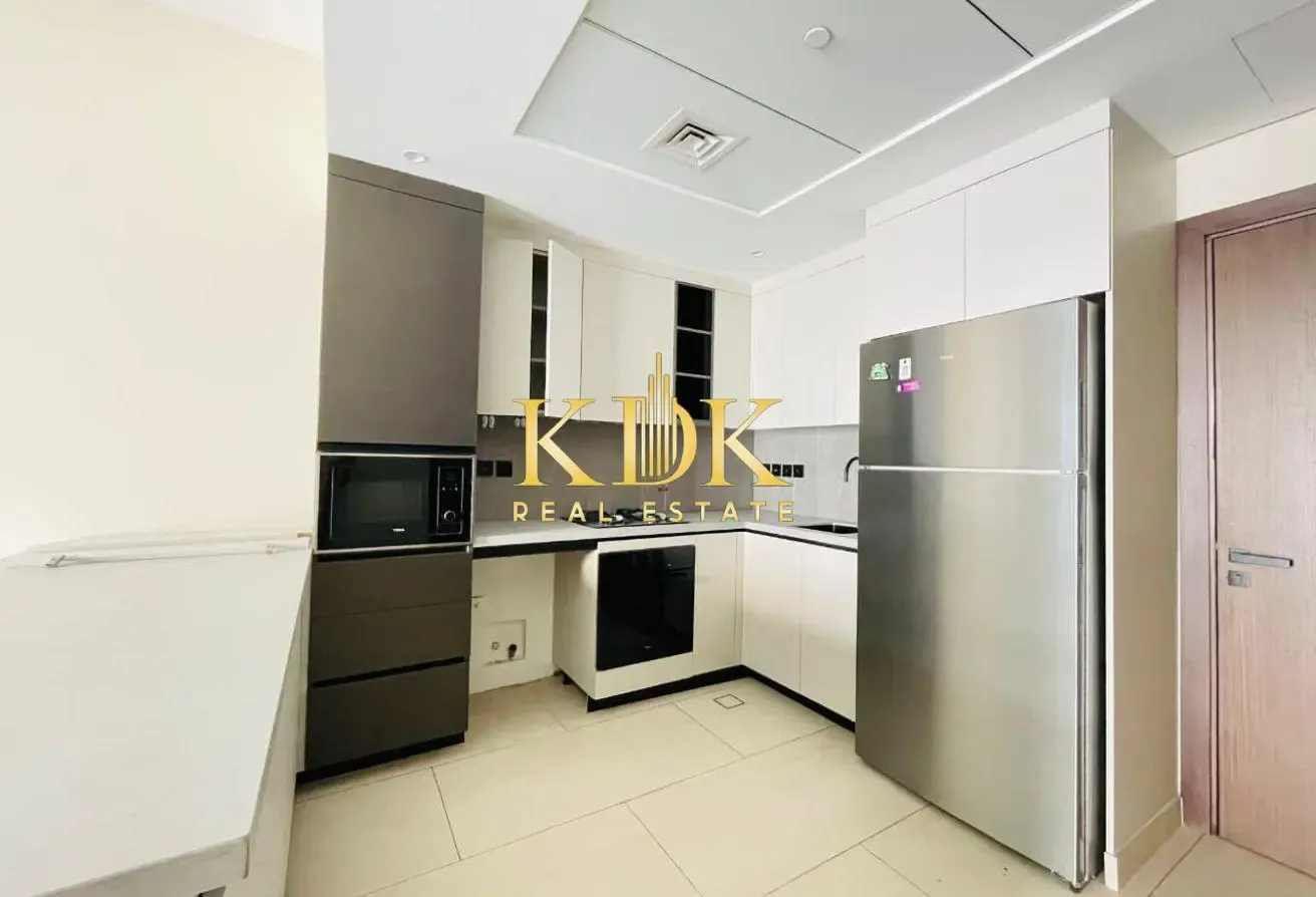 Spacious 1 BR with Pool View | Luxury Living