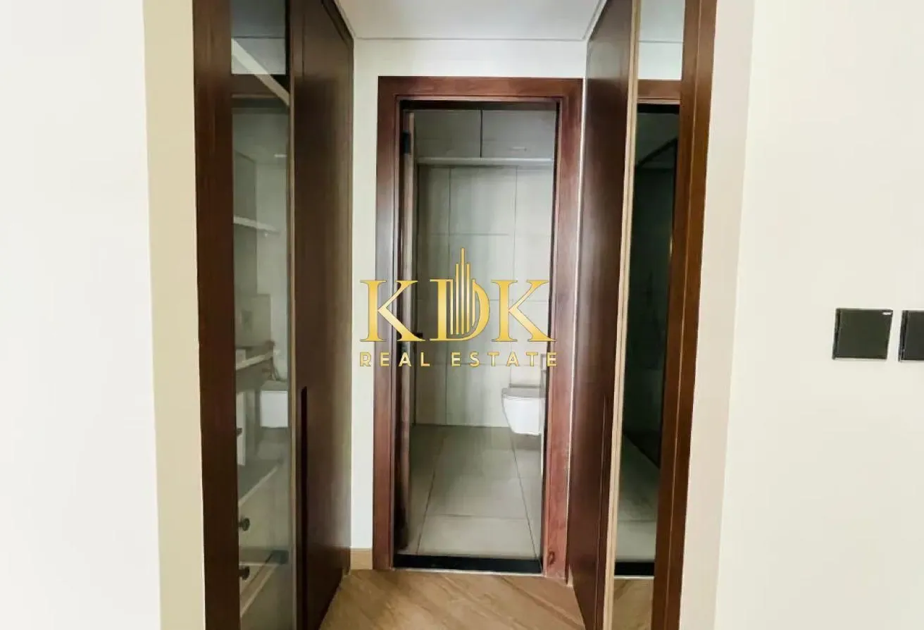 Spacious 1 BR with Pool View | Luxury Living