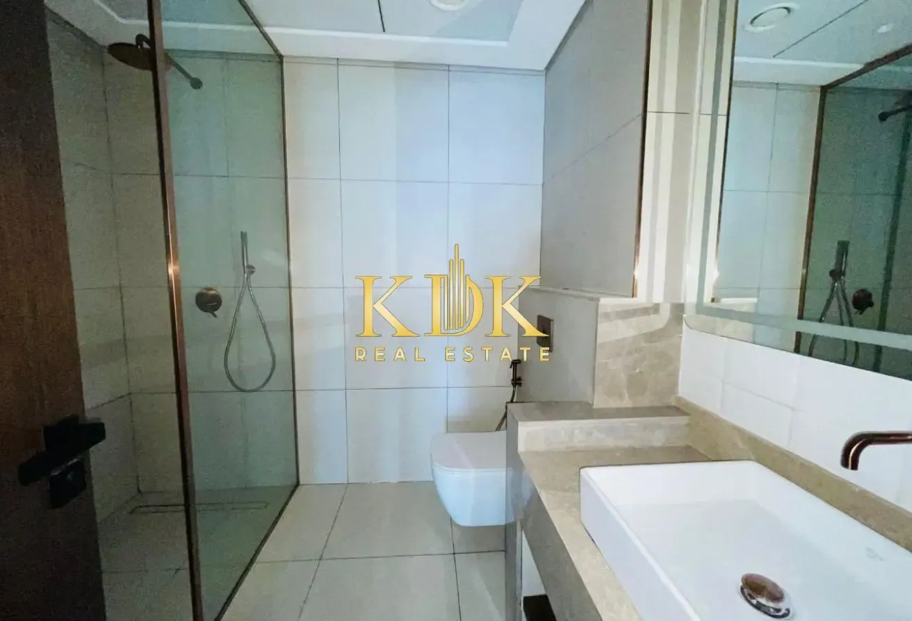 Spacious 1 BR with Pool View | Luxury Living