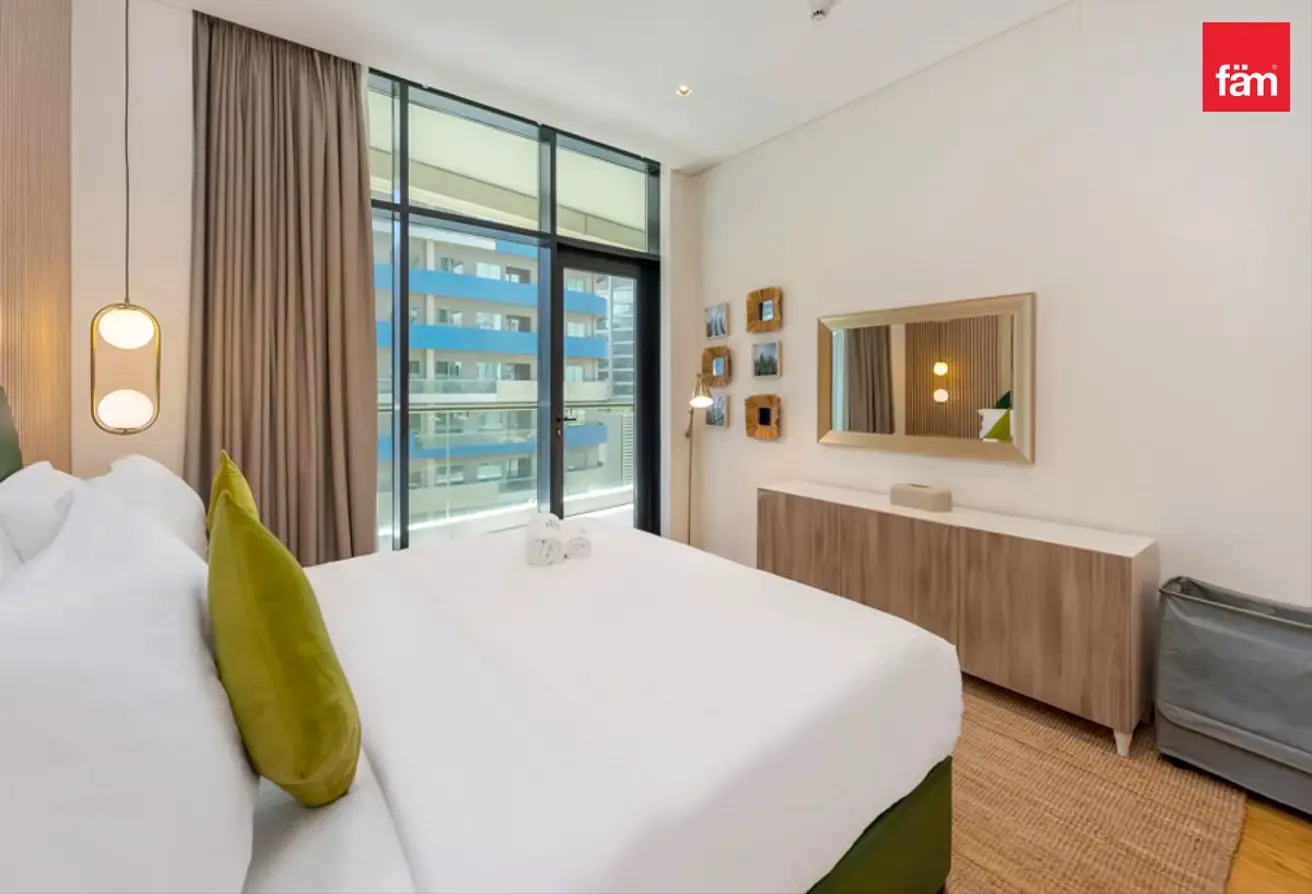 Furnished 1BR in Downtown | With Parking