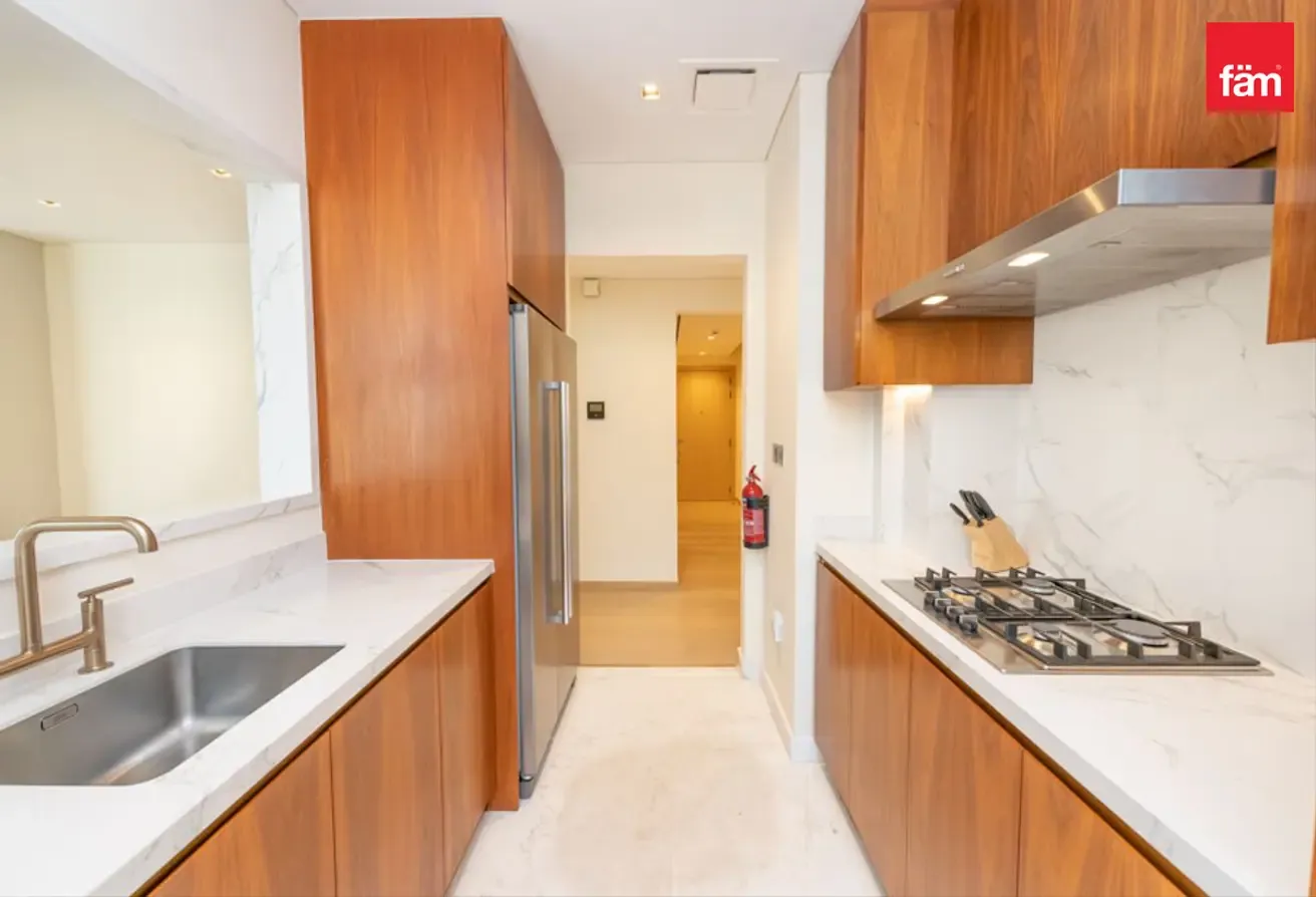Fully Furnished | 1br In Downtown Dubai | Vacant