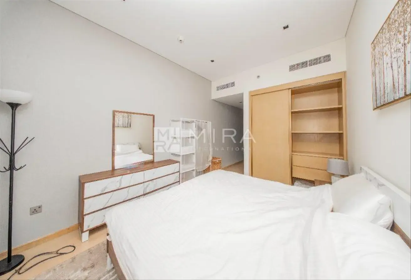 Vacant I FullyFurnished I Near to Dubai Mall