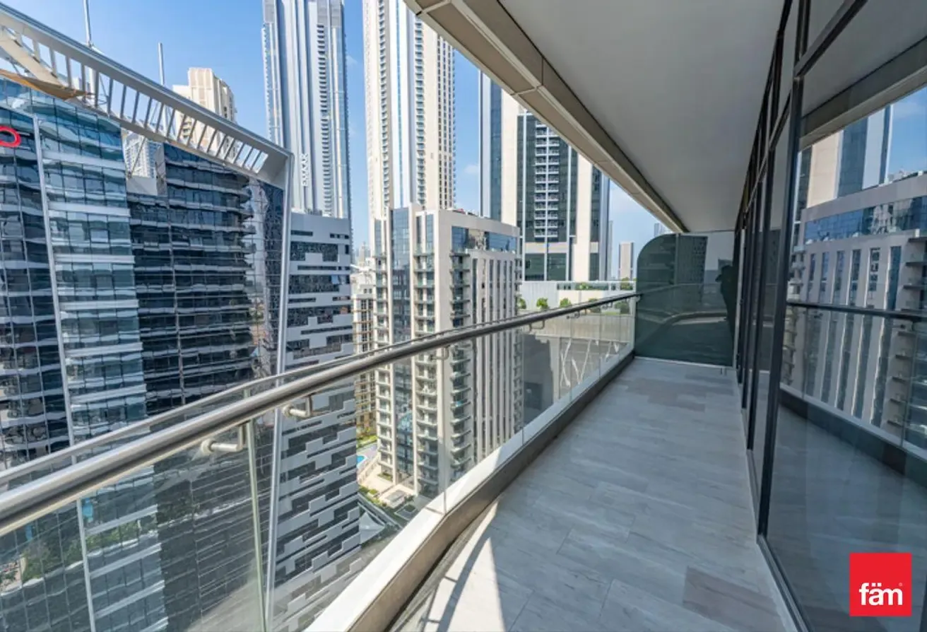 City View I Fullyfurnished I Close To Metro