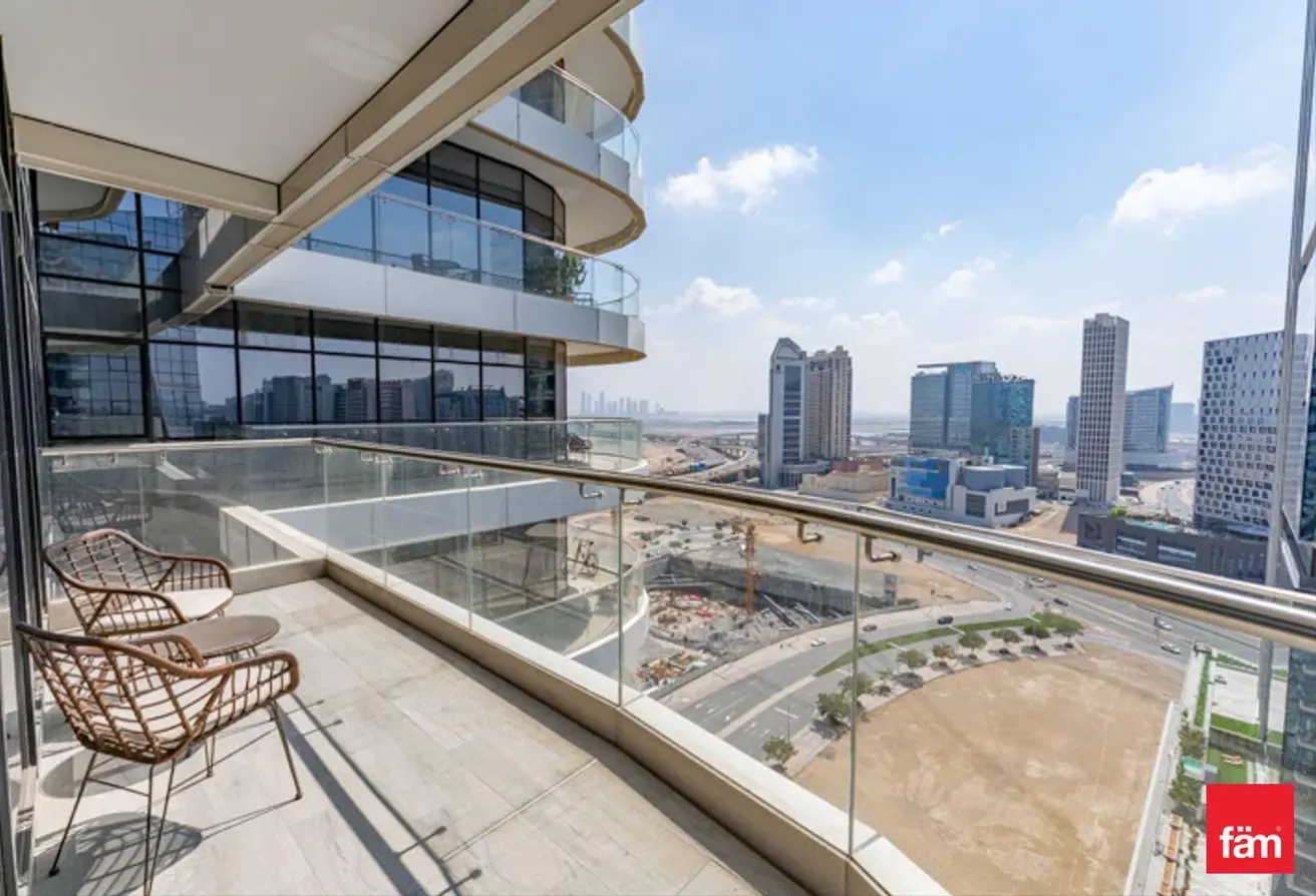 City View I Fullyfurnished I Close To Metro
