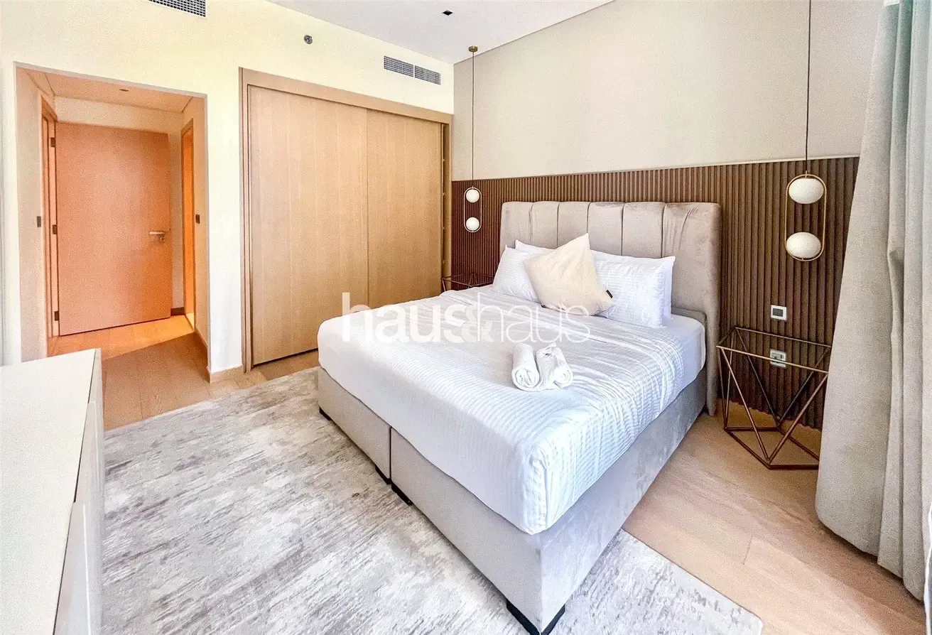 Fully Furnished | Burj View | Multiple Cheques