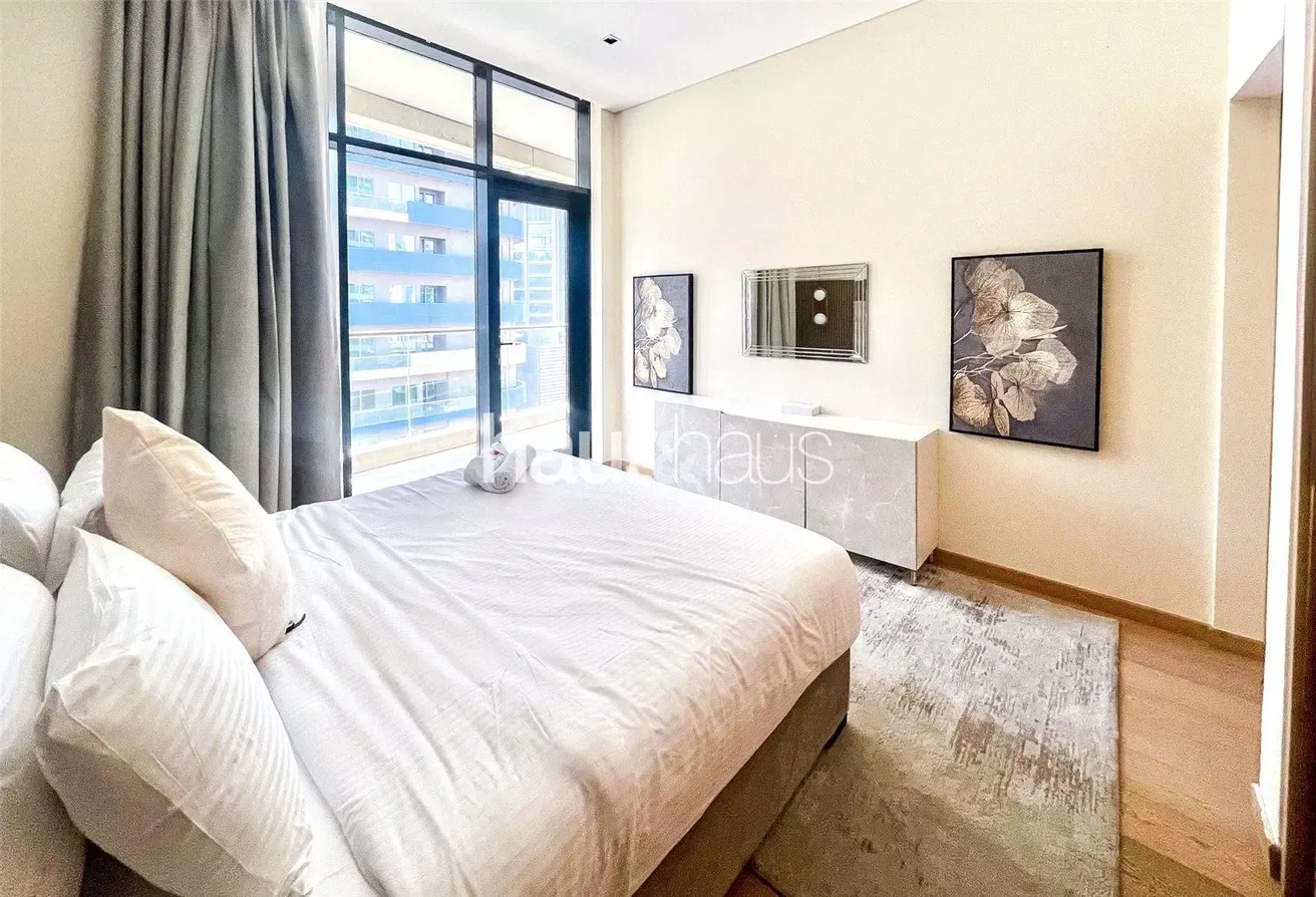 Fully Furnished | Burj View | Multiple Cheques