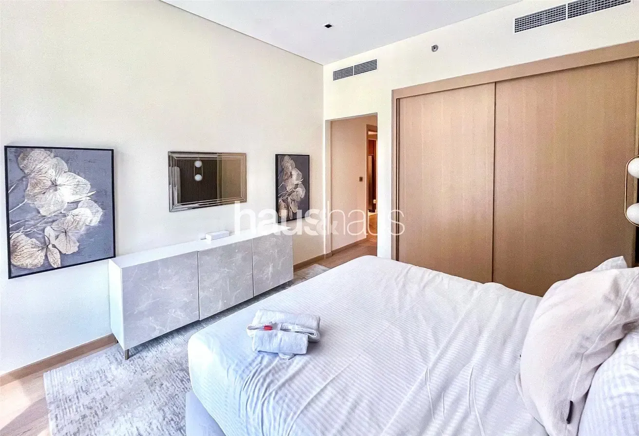 Fully Furnished | Burj View | Multiple Cheques