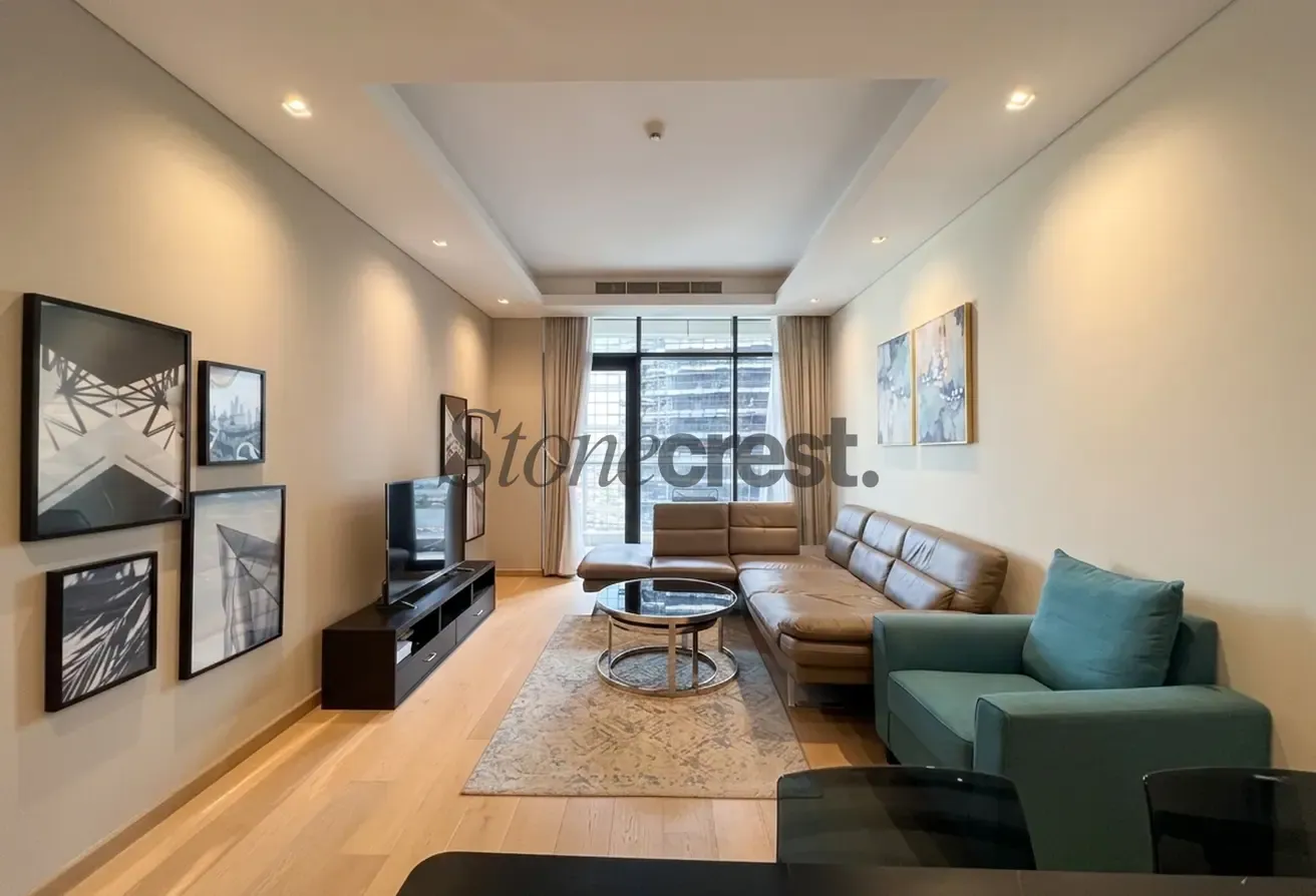 Urban Chic | 1-Bedroom | City and Skyline Views