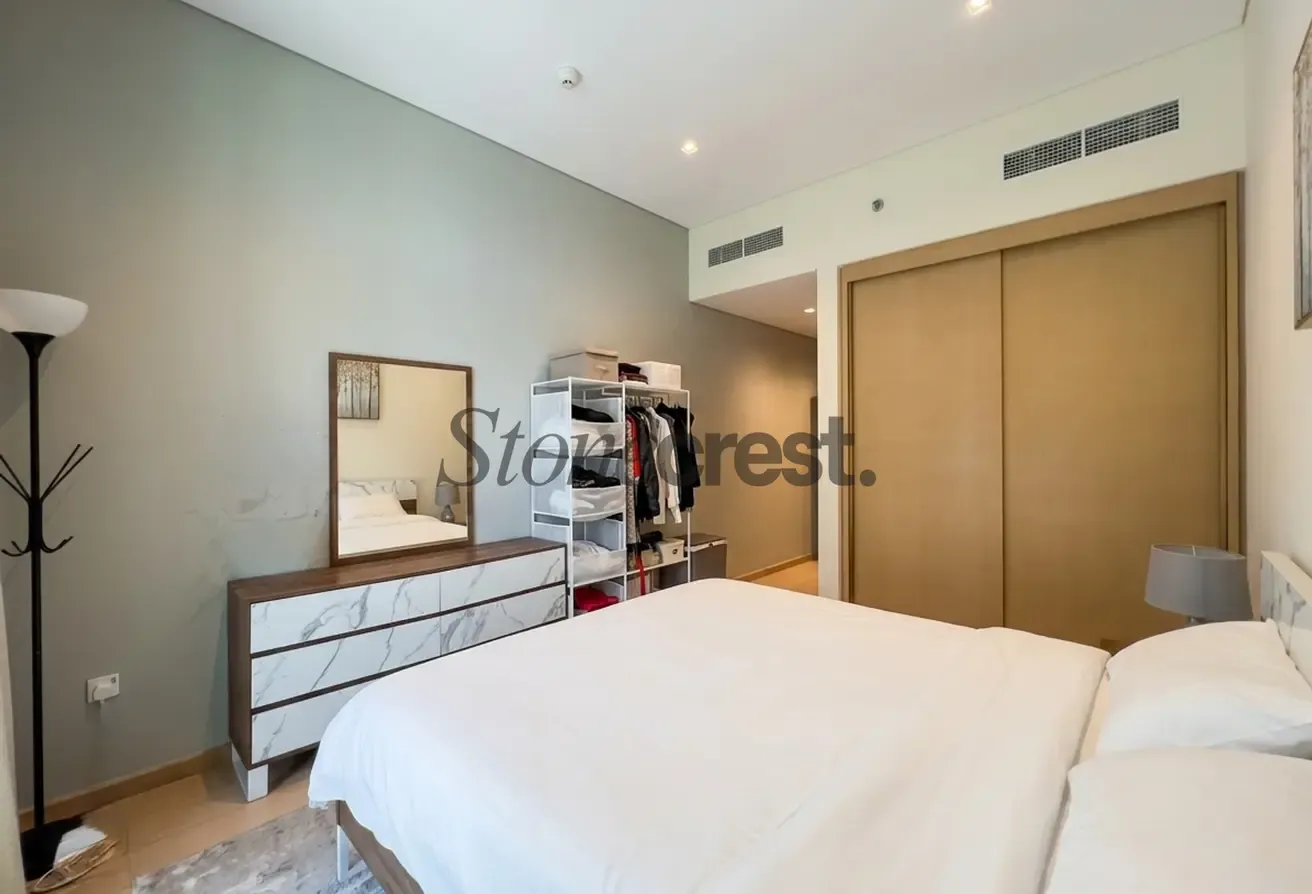 Urban Chic | 1-Bedroom | City and Skyline Views