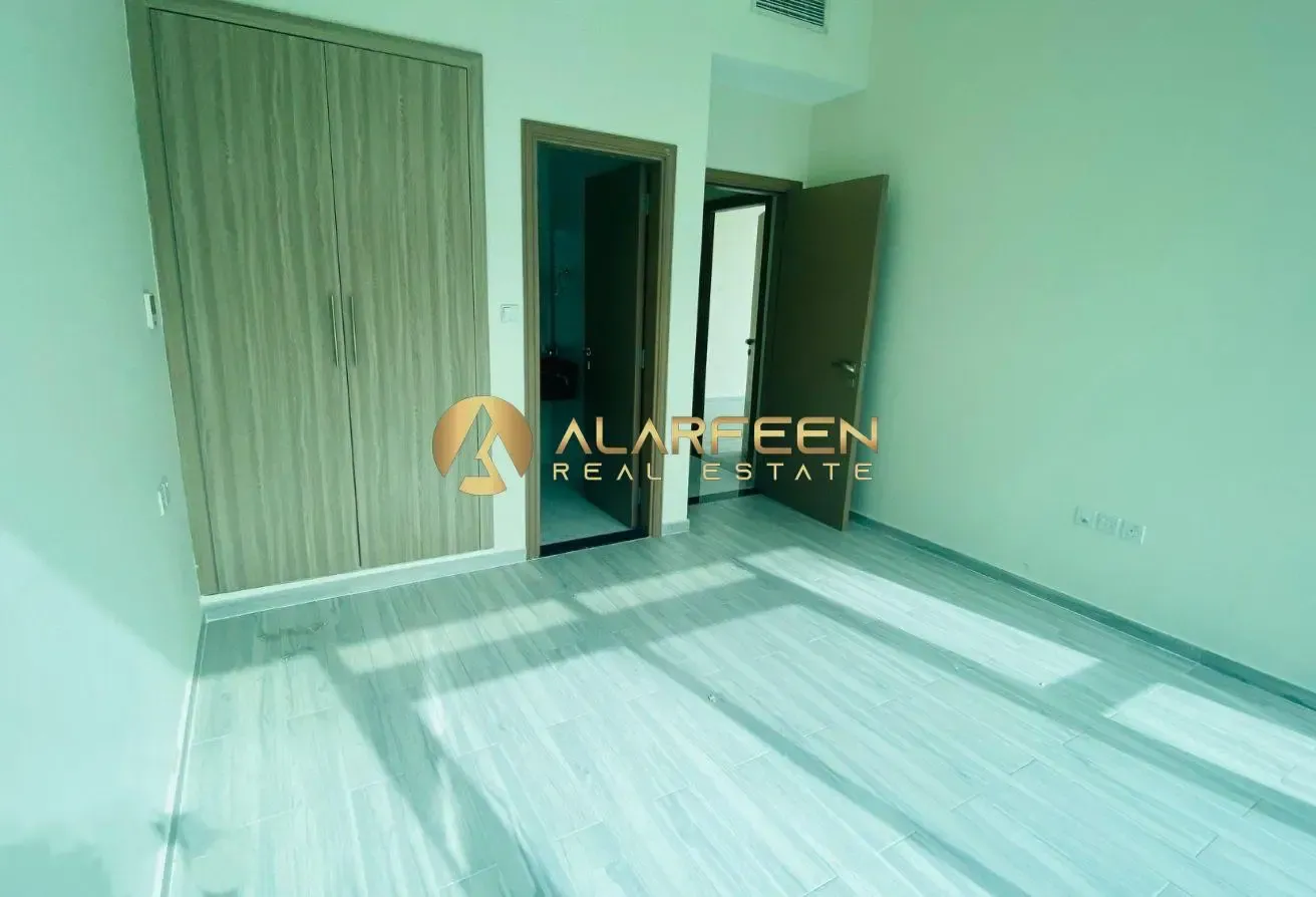 Bright & Airy 2 BR | Spacious | Great Amenities