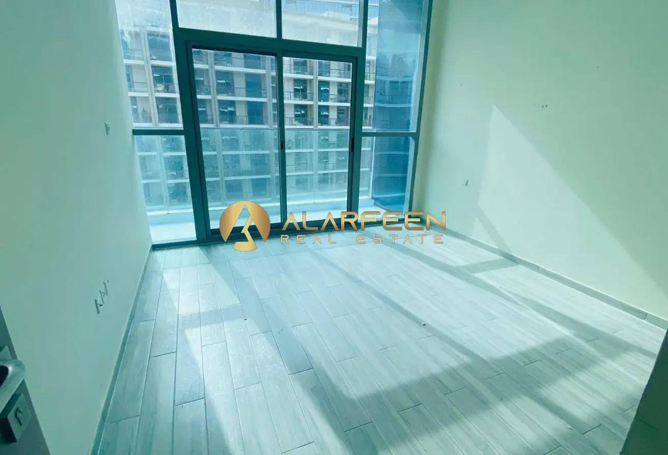 Bright & Airy 2 BR | Spacious | Great Amenities