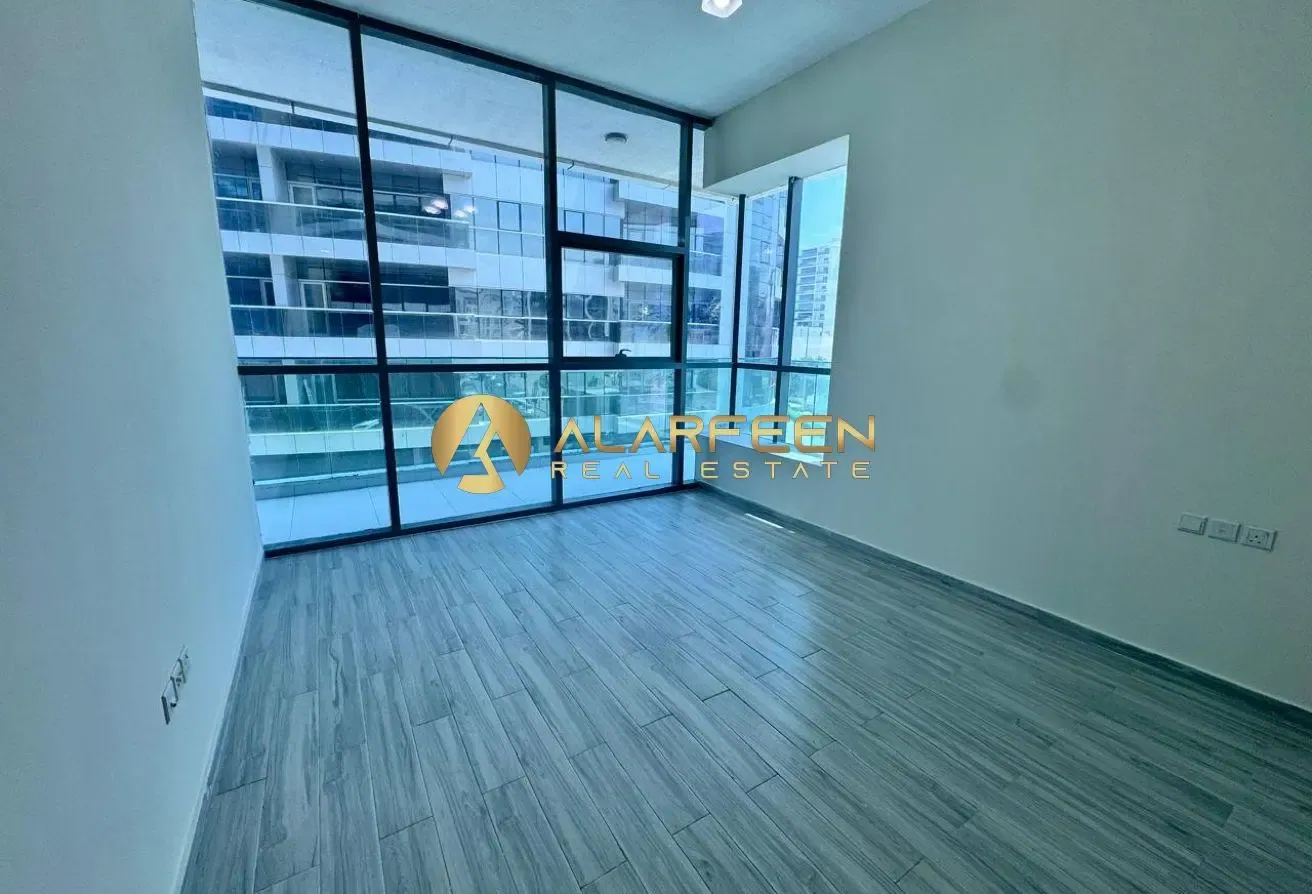 Elegant 1 B R | Spacious Layout | Great Price