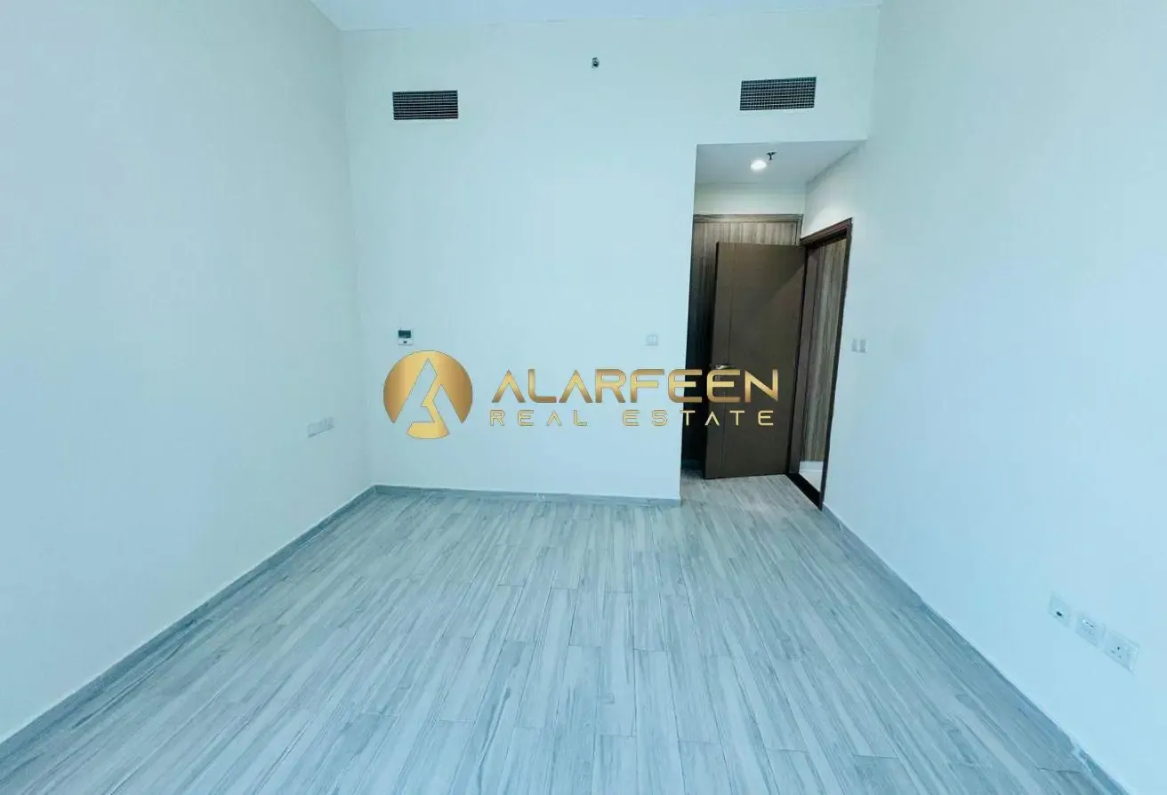 Elegant 1 B R | Spacious Layout | Great Price