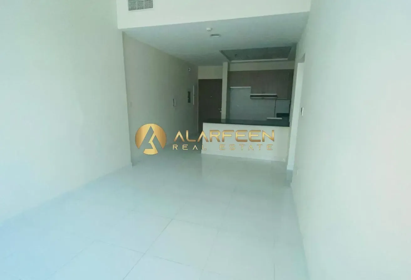 Bright & Airy 1 BR | Prime Location | Great Deal