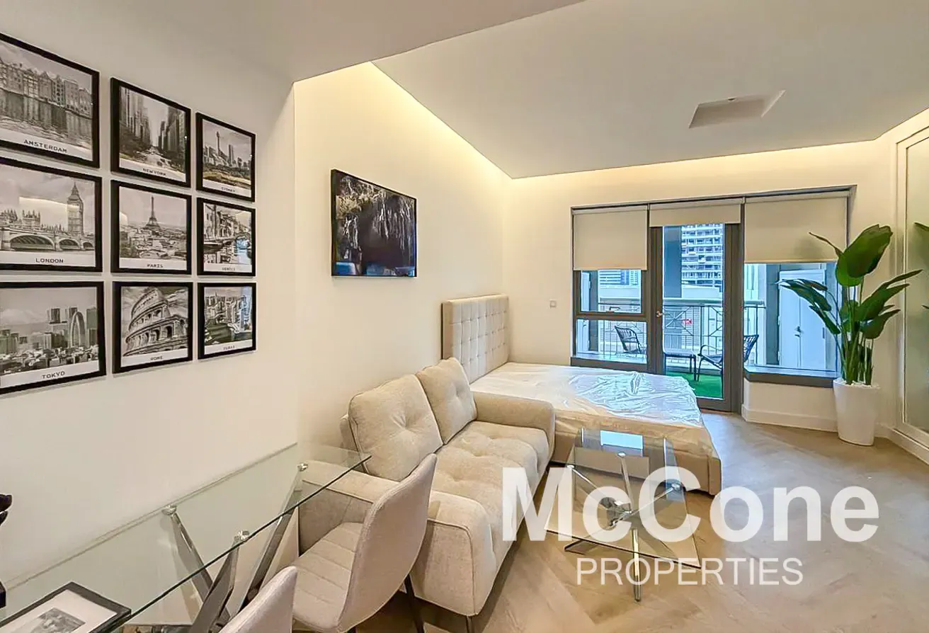 Upgraded | Hot Deal | Balcony | Genuine Listing