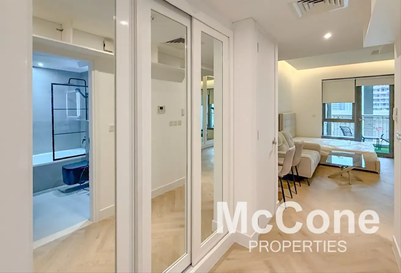 Upgraded | Hot Deal | Balcony | Genuine Listing