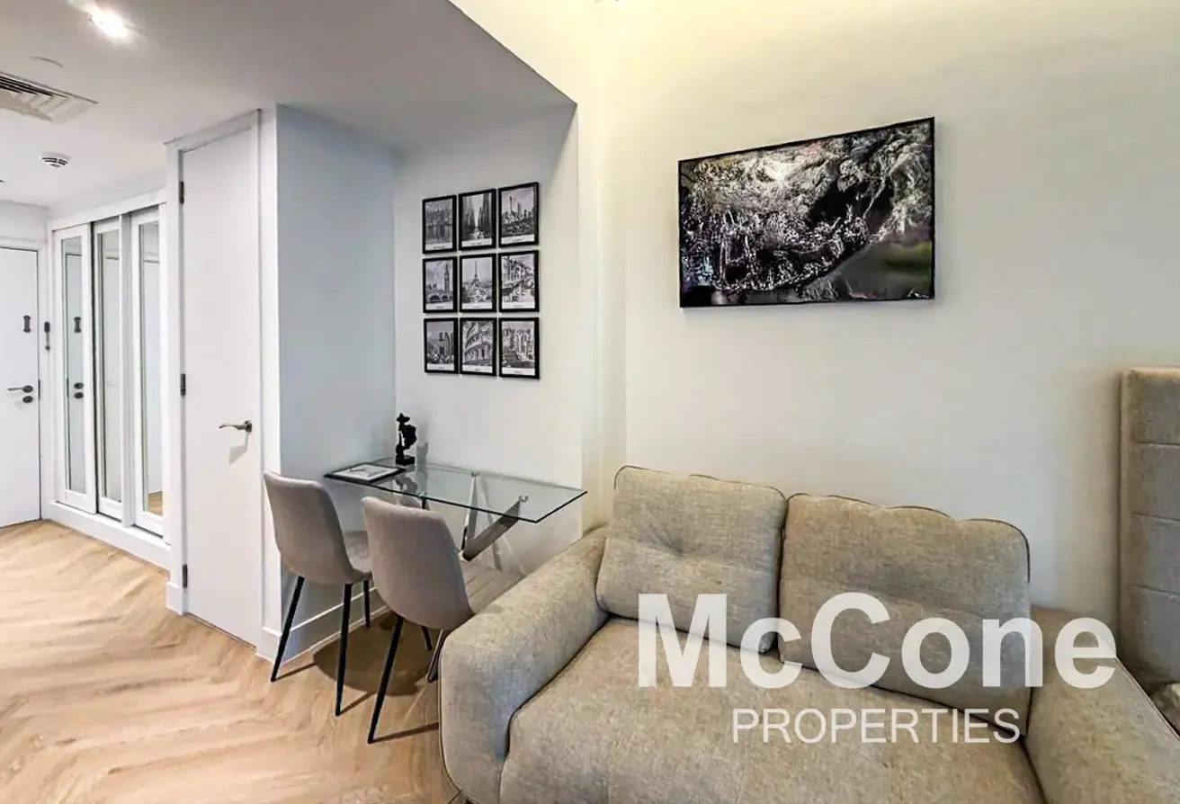 Upgraded | Hot Deal | Balcony | Genuine Listing