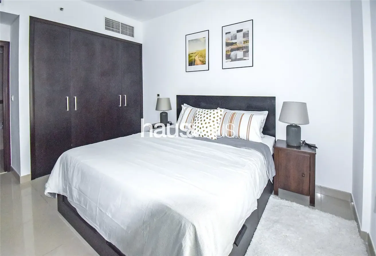 Ready to Move In | Contemporary | Suite 6 Layout