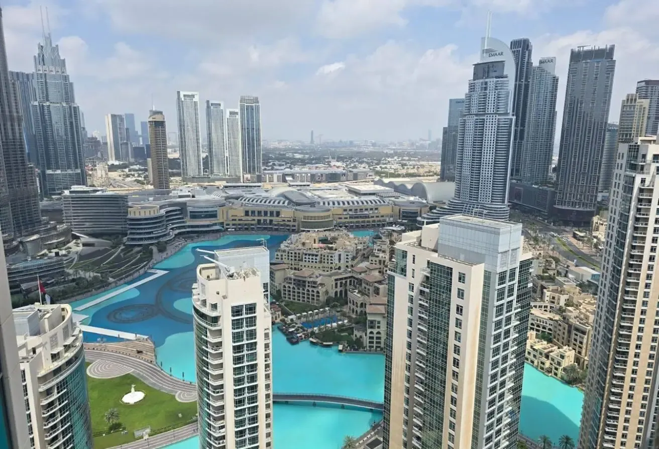 Furnished | High Floor | Fountain View | Vacant