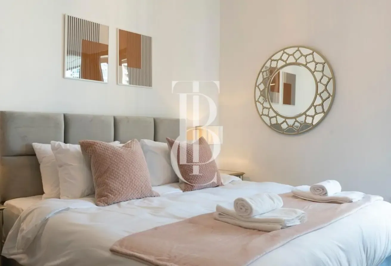 Fully furnished | Burj Khalifa Views | Vacant