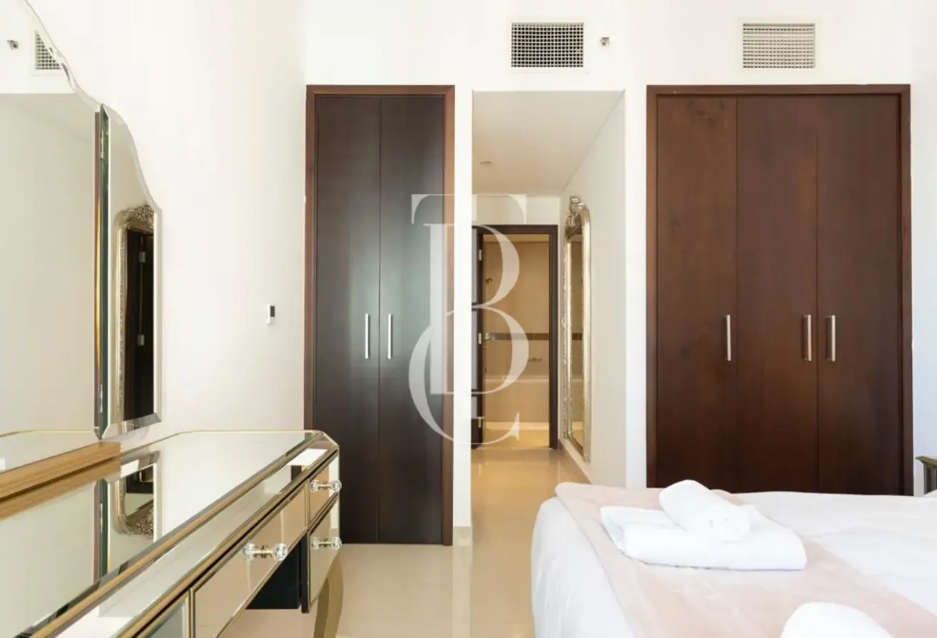 Fully furnished | Burj Khalifa Views | Vacant