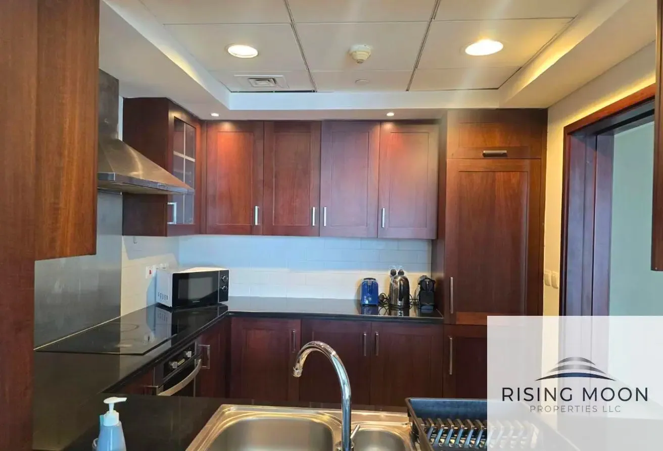 FULLY FURNISHED 1BR ON HIGHER FLOOR FOR RENT