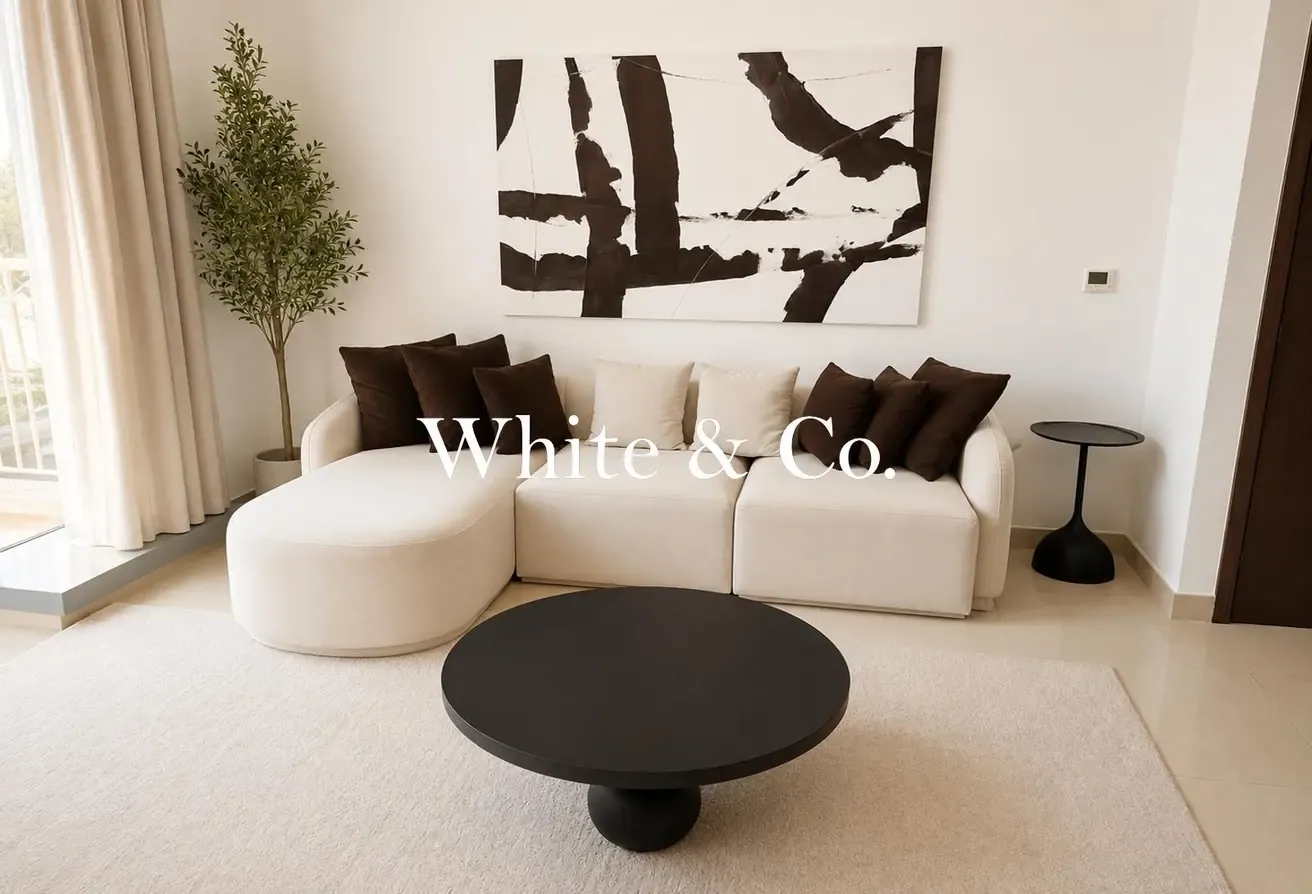 Upgraded | Fully Furnished | Blvd view