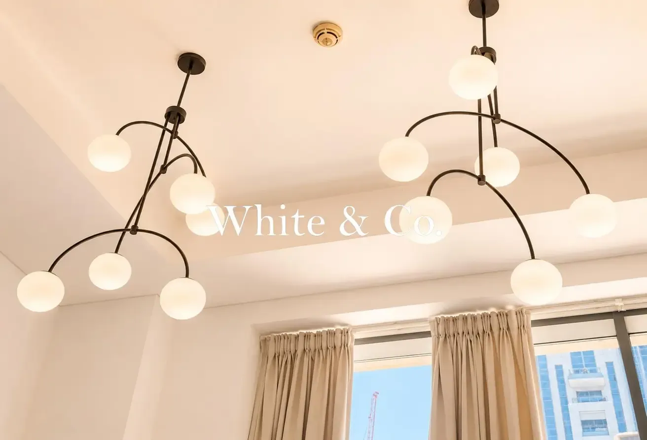 Upgraded | Fully Furnished | Blvd view