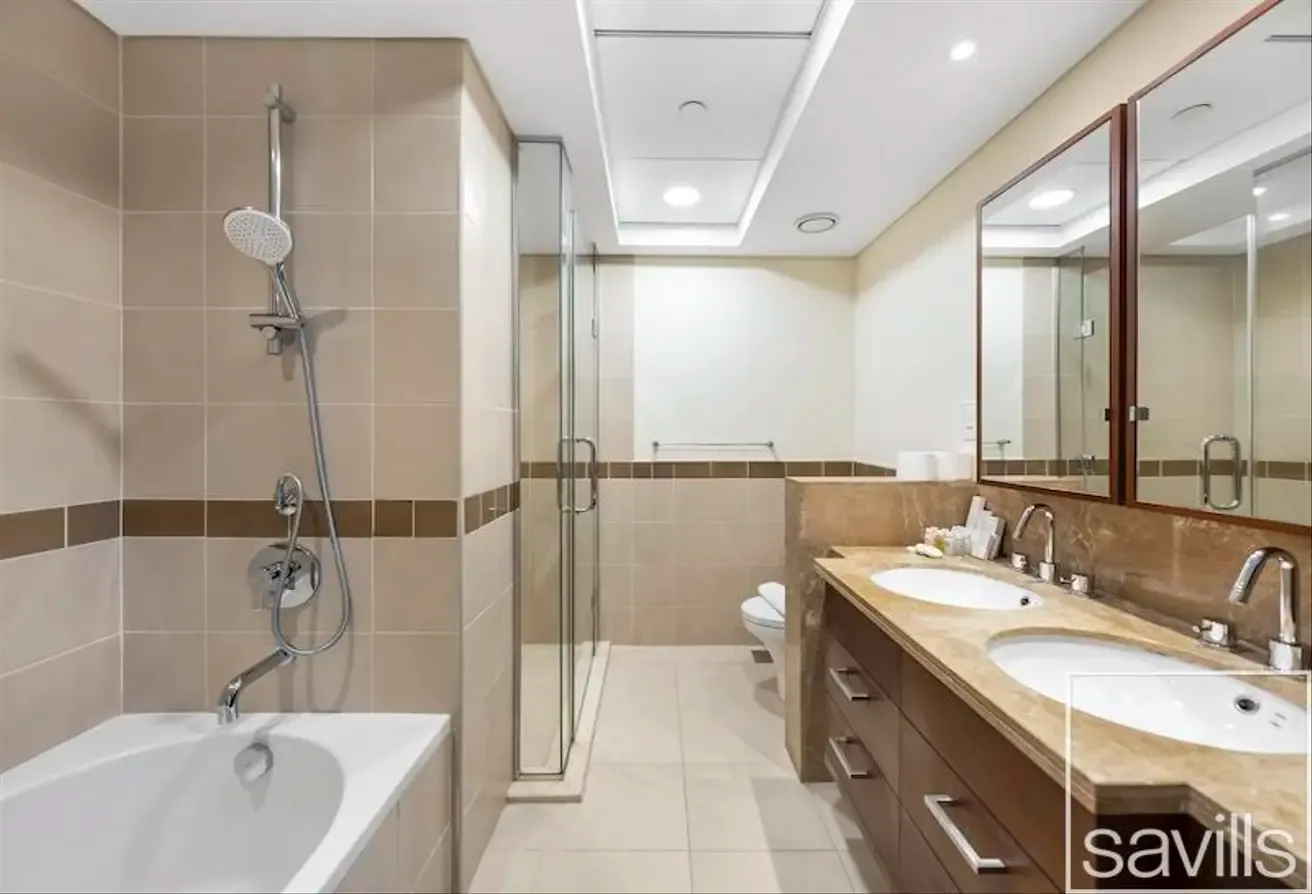 Skyline Views | Modern Living | Downtown Gem
