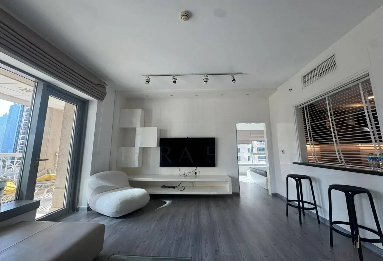 Spacious 1-Bedroom | Prime Downtown Location | Near Burj Khalifa & Dubai Mall