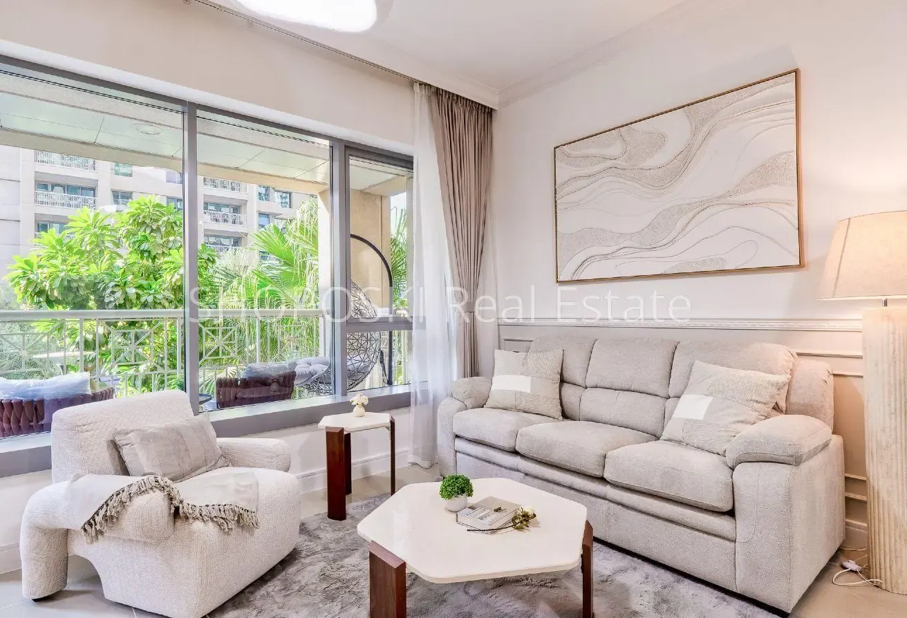 Upgraded & Furnished | Pool View | Chq Negotiable