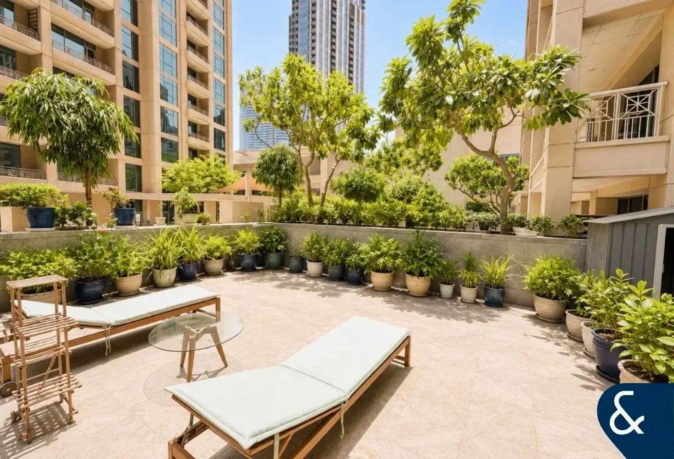 Semi Furnished or UF/ Upgraded/ Garden Unit